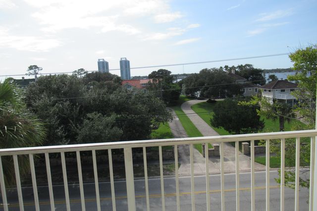 732 N Halifax Ave Apt 403, Daytona Beach, FL 32118