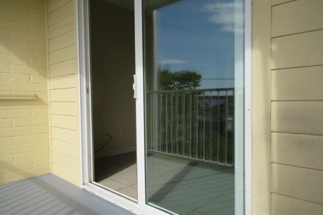 732 N Halifax Ave Apt 403, Daytona Beach, FL 32118