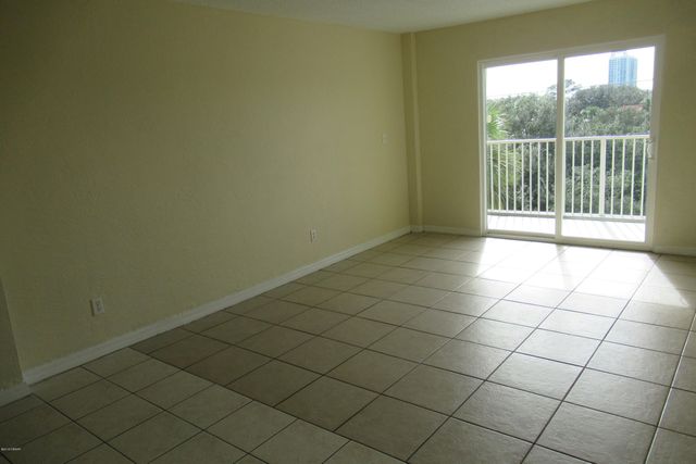 732 N Halifax Ave Apt 403, Daytona Beach, FL 32118