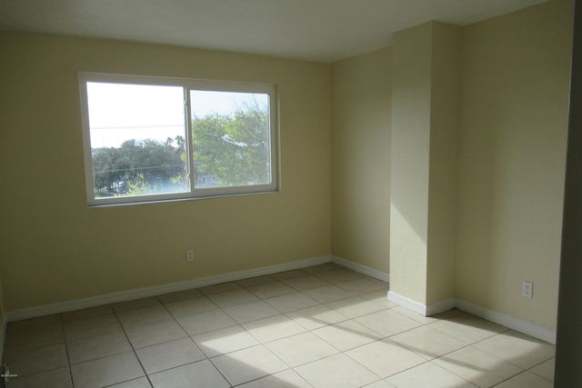 732 N Halifax Ave Apt 403, Daytona Beach, FL 32118