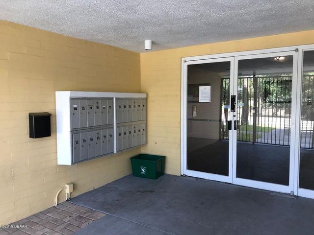 732 N Halifax Ave Apt 403, Daytona Beach, FL 32118