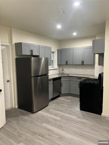 86 Center Street 1F, Clifton, NJ 07011