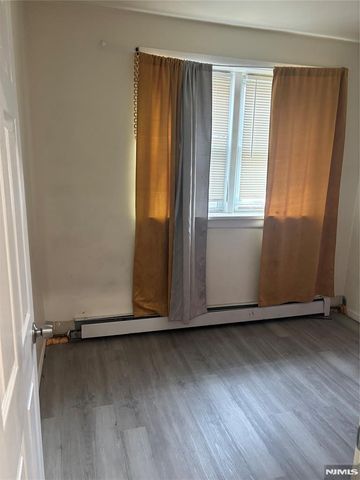 86 Center Street 1F, Clifton, NJ 07011