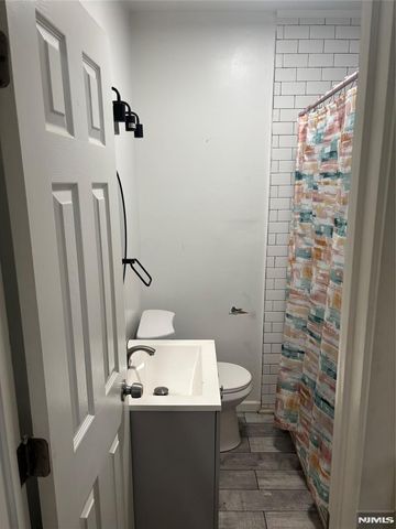 86 Center Street 1F, Clifton, NJ 07011