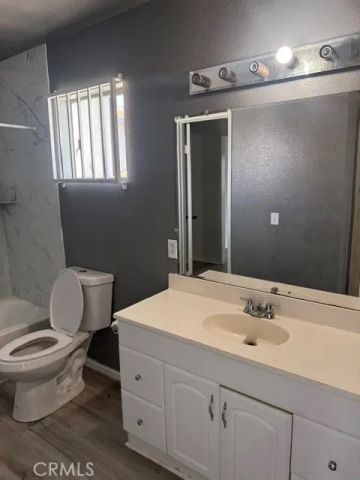 16770 San Bernardino 10A, Fontana, CA 92335