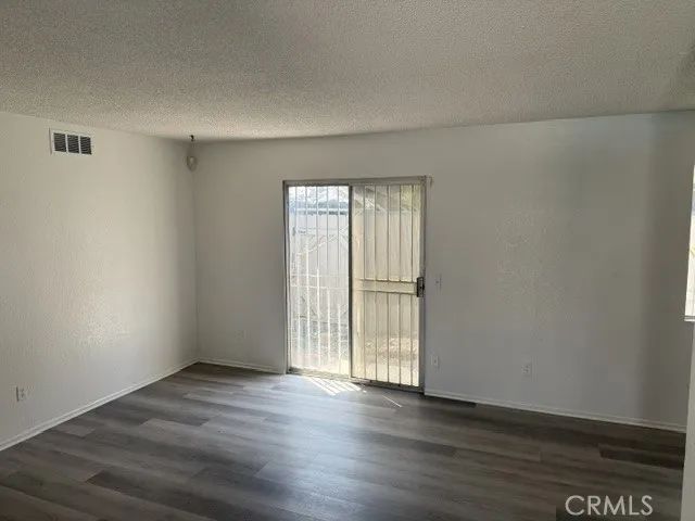 16770 San Bernardino 10A, Fontana, CA 92335