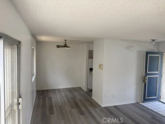 16770 San Bernardino 10A, Fontana, CA 92335