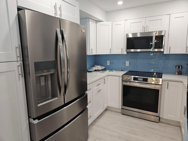 1357 NE Ocean Boulevard 312, Stuart, FL 34996