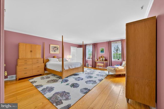 2011 SYCAMORE ST, Bethlehem, PA 18017