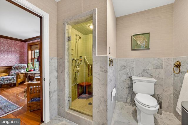 2011 SYCAMORE ST, Bethlehem, PA 18017