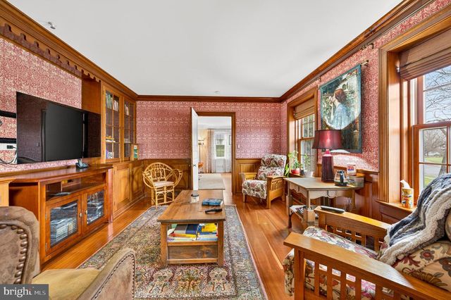2011 SYCAMORE ST, Bethlehem, PA 18017