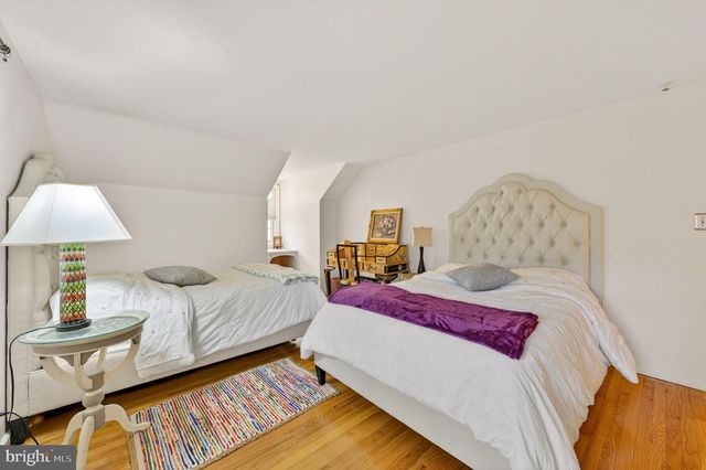 2011 SYCAMORE ST, Bethlehem, PA 18017