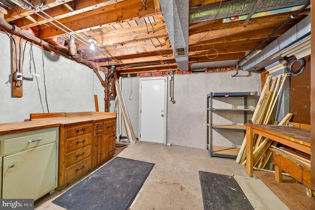 2011 SYCAMORE ST, Bethlehem, PA 18017