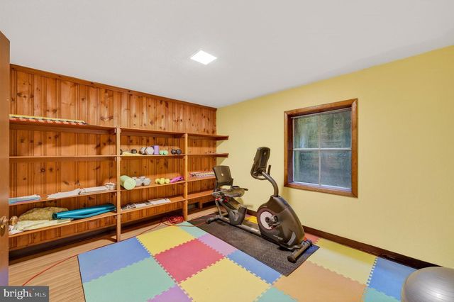 2011 SYCAMORE ST, Bethlehem, PA 18017