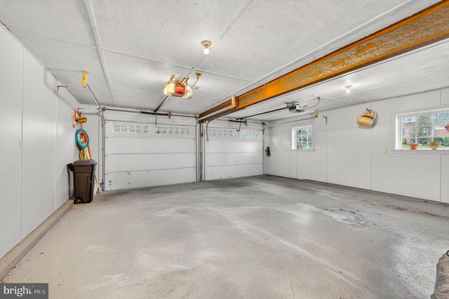 2011 SYCAMORE ST, Bethlehem, PA 18017