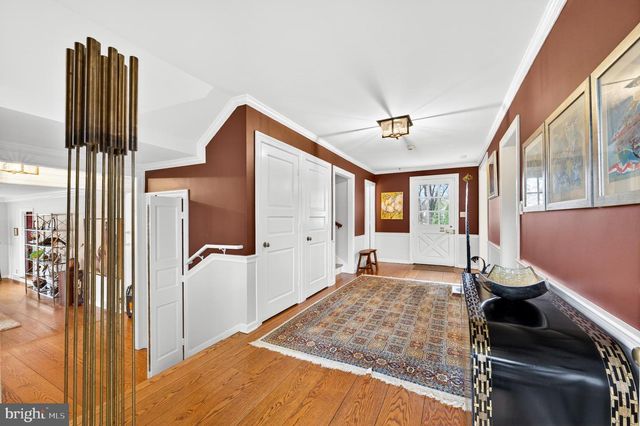 2011 SYCAMORE ST, Bethlehem, PA 18017