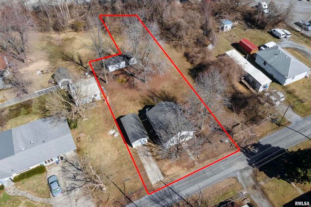 211 W Bryan Street, Herrin, IL 62948