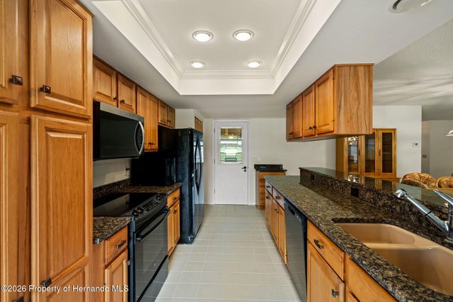7143 Crown Oaks Drive, Spring Hill, FL 34606