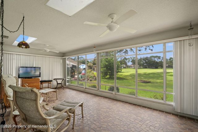 7143 Crown Oaks Drive, Spring Hill, FL 34606