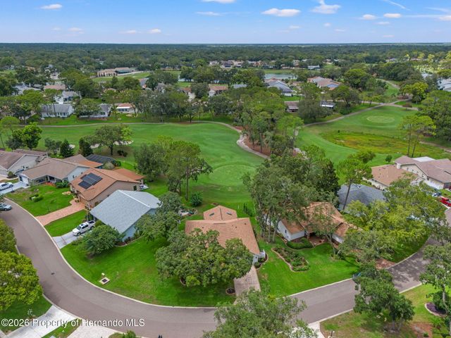 7143 Crown Oaks Drive, Spring Hill, FL 34606