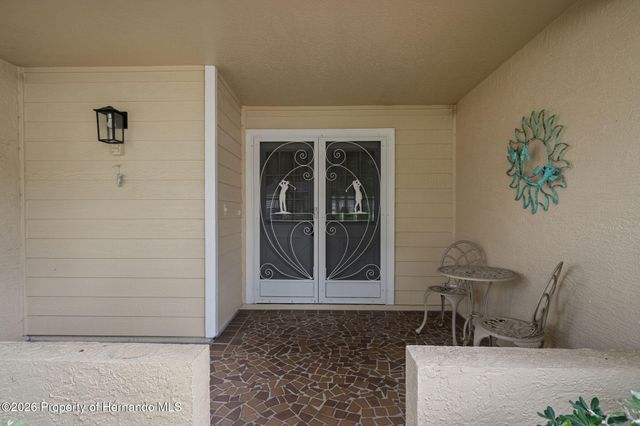 7143 Crown Oaks Drive, Spring Hill, FL 34606