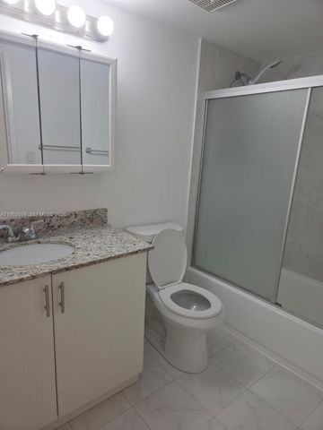 7075 NW 186th St C104, Hialeah, FL 33015