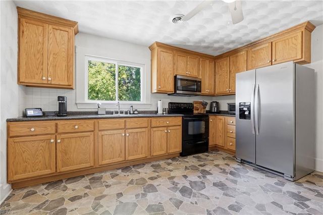 2906 Morrison PL, Chesapeake, VA 23324