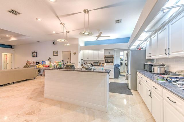2809 BARRET AVENUE, Plant City, FL 33566