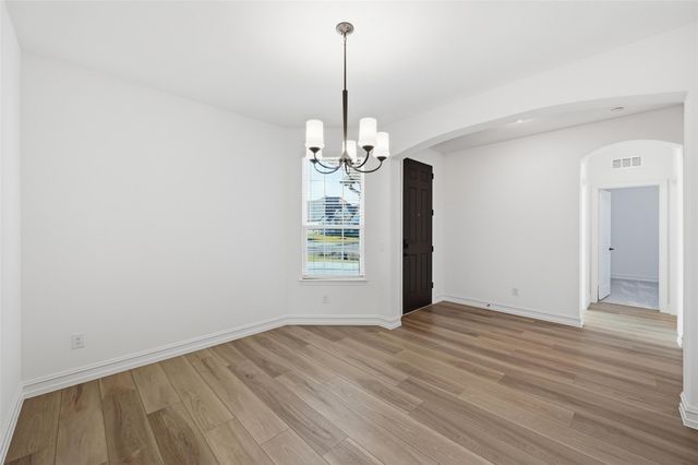 765 Brozgold Avenue, Midlothian, TX 76065