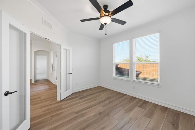 765 Brozgold Avenue, Midlothian, TX 76065