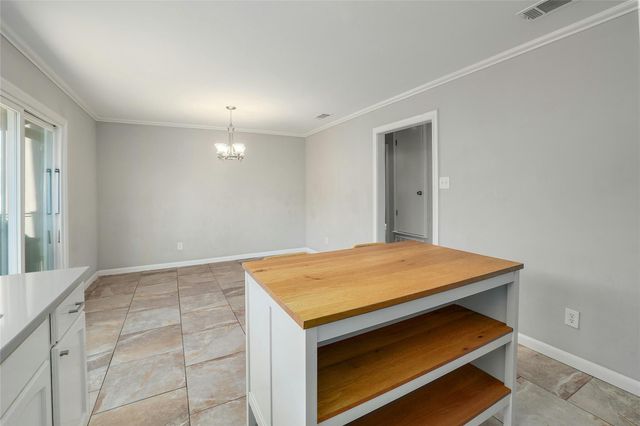 2002 Millay DR 118, Austin, TX 78752