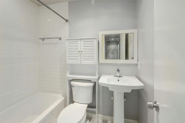 2002 Millay DR 118, Austin, TX 78752