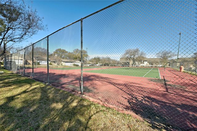 2002 Millay DR 118, Austin, TX 78752