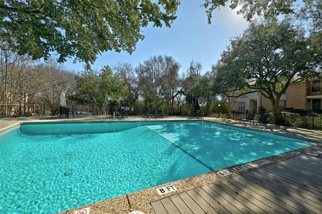 2002 Millay DR 118, Austin, TX 78752