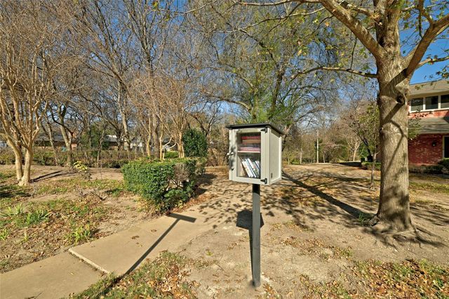 2002 Millay DR 118, Austin, TX 78752