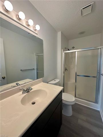 25 Treasure KY, Hampton, VA 23666