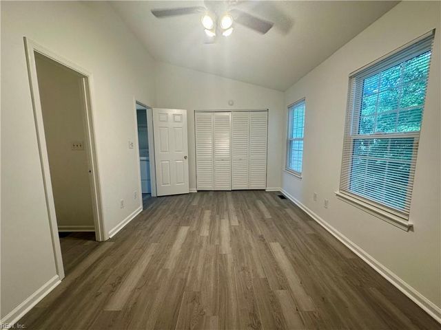 25 Treasure KY, Hampton, VA 23666