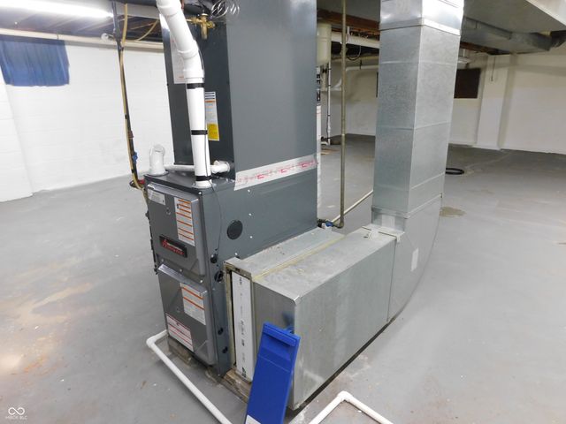 6 E Park Lane, Crawfordsville, IN 47933