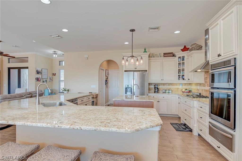 Image 14 of property listing at 1316 NE 20th ST, Cape Coral, FL 33909