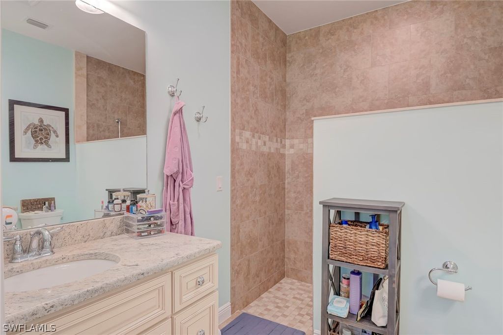 Image 28 of property listing at 1316 NE 20th ST, Cape Coral, FL 33909