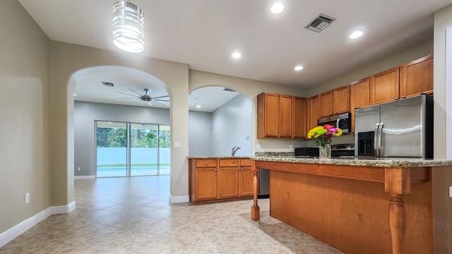 7677 Fieldstone Ranch Square, Vero Beach, FL 32967