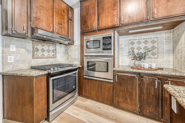 823 E University Avenue, Fresno, CA 93704
