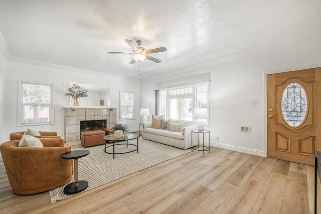 823 E University Avenue, Fresno, CA 93704