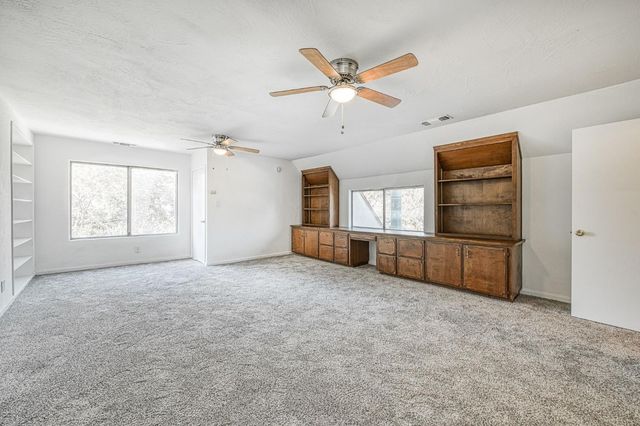 823 E University Avenue, Fresno, CA 93704