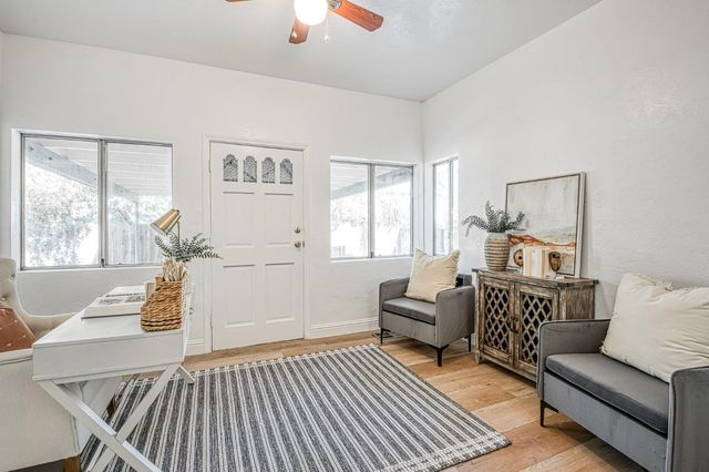 823 E University Avenue, Fresno, CA 93704
