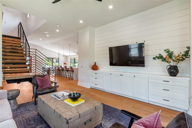 3210 Cupid DR, Austin, TX 78735