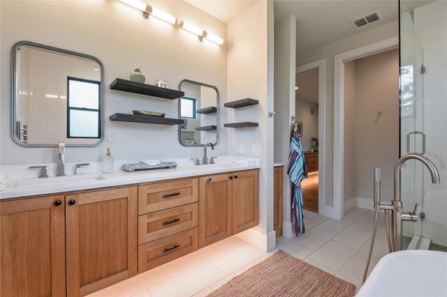 3210 Cupid DR, Austin, TX 78735