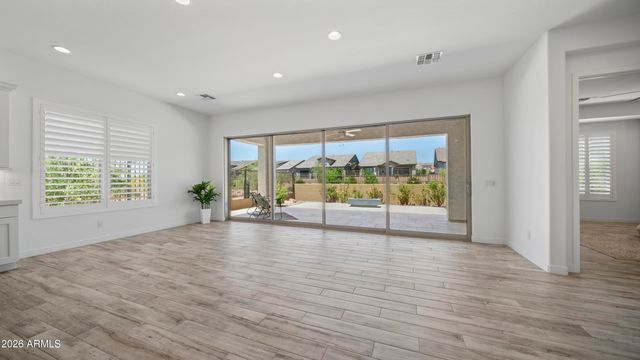 5636 E SAYAN Street, Mesa, AZ 85215