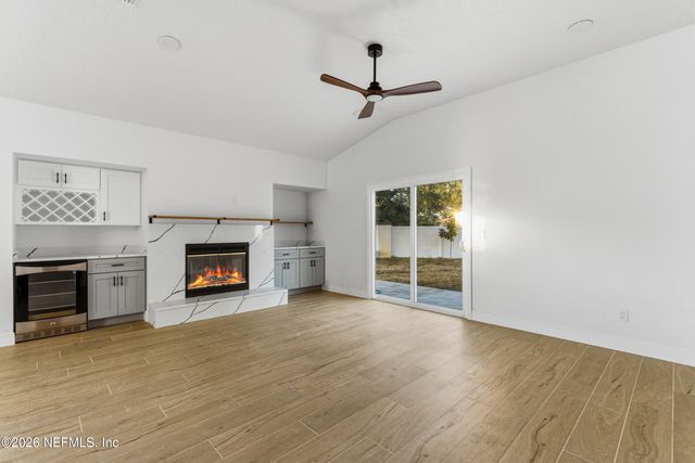 2303 LONGMONT Lane E, Jacksonville, FL 32246