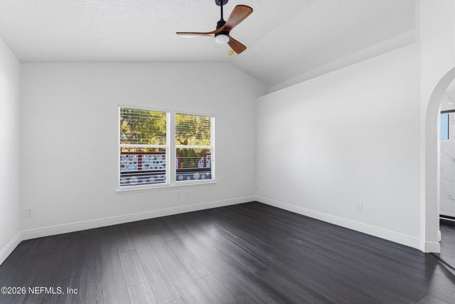 2303 LONGMONT Lane E, Jacksonville, FL 32246